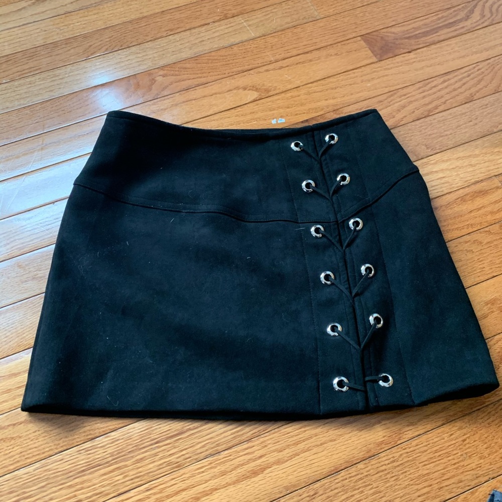 black mini skirt